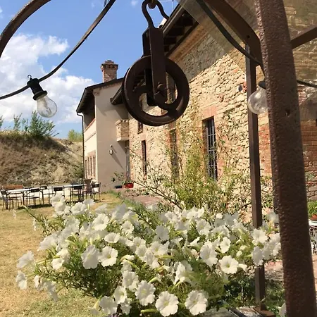 Farmház Agriturismo La Collina Del Sole