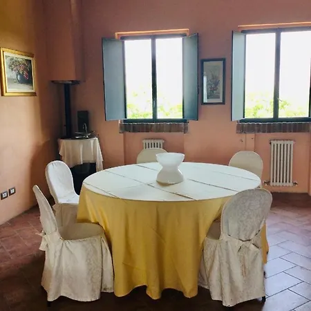 Agriturismo La Collina Del Sole Farmház Varano Marchesi