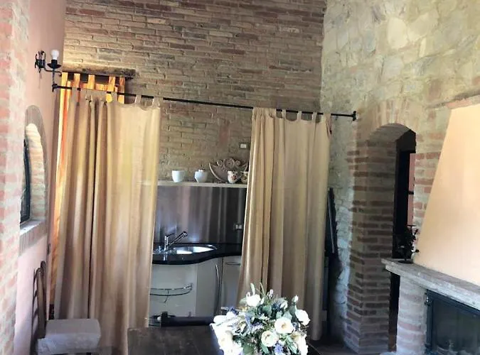 Agriturismo La Collina Del Sole Varano Marchesi